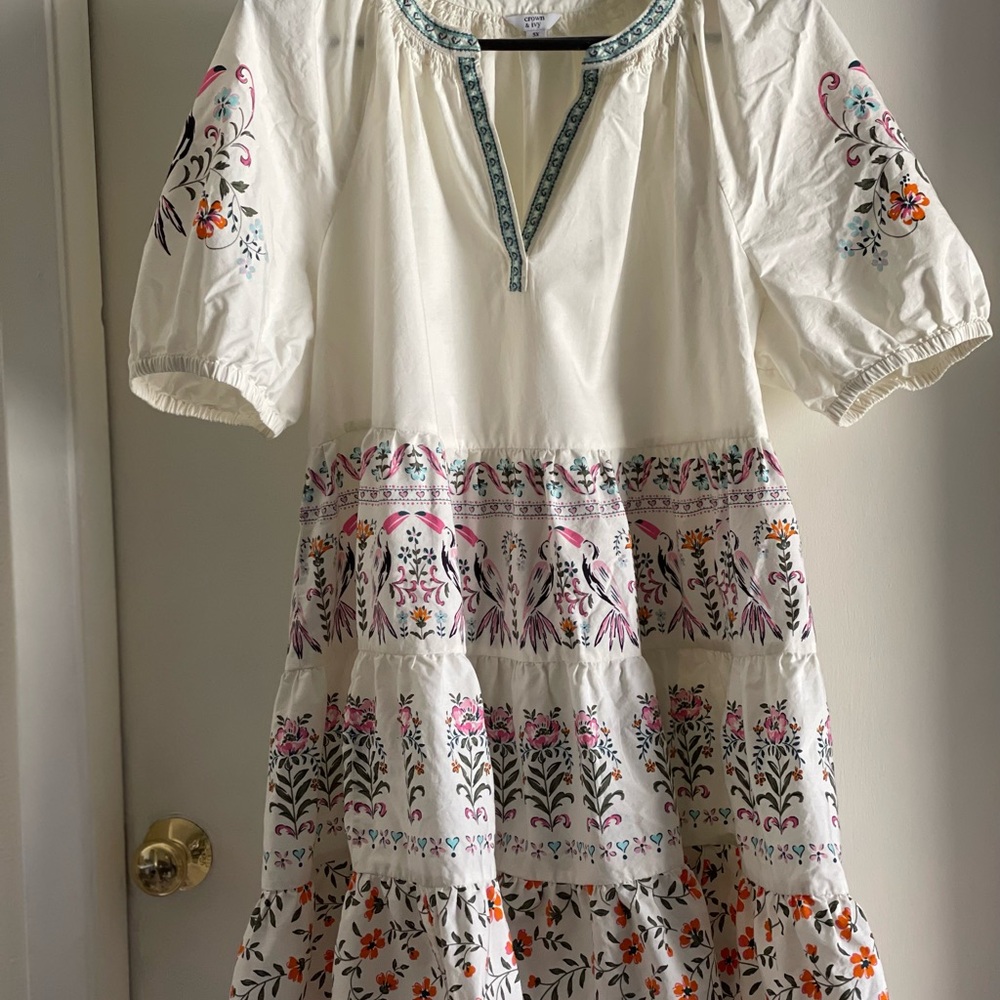 Crown And Ivy White Floral And Toucan whimsical Dress 3X 100% cotton W25.036